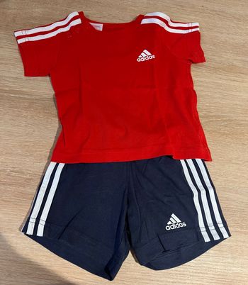Ensemble adidas