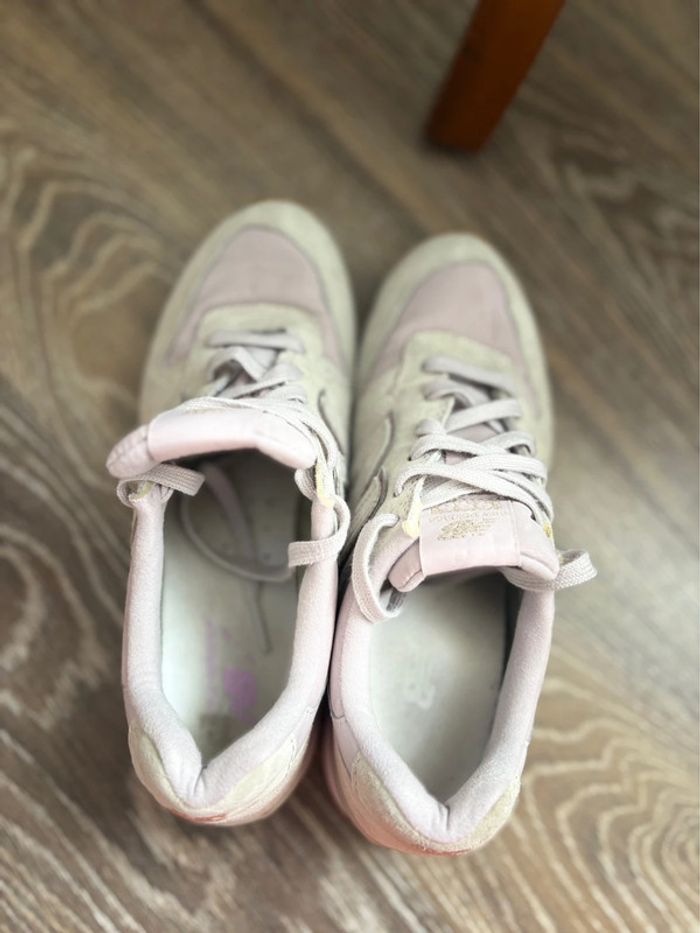 Baskets New Balance 996 - gris/lila - cuir/tissu - pointure 37 - en très bon état - photo numéro 7