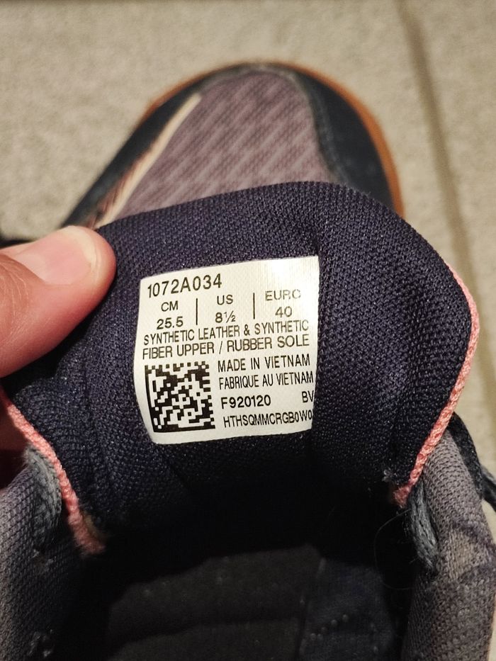 Basket Chaussures de volleyball, badminton pour femmes ASICS Gel-Rocket 9 pointure 40 - photo numéro 6