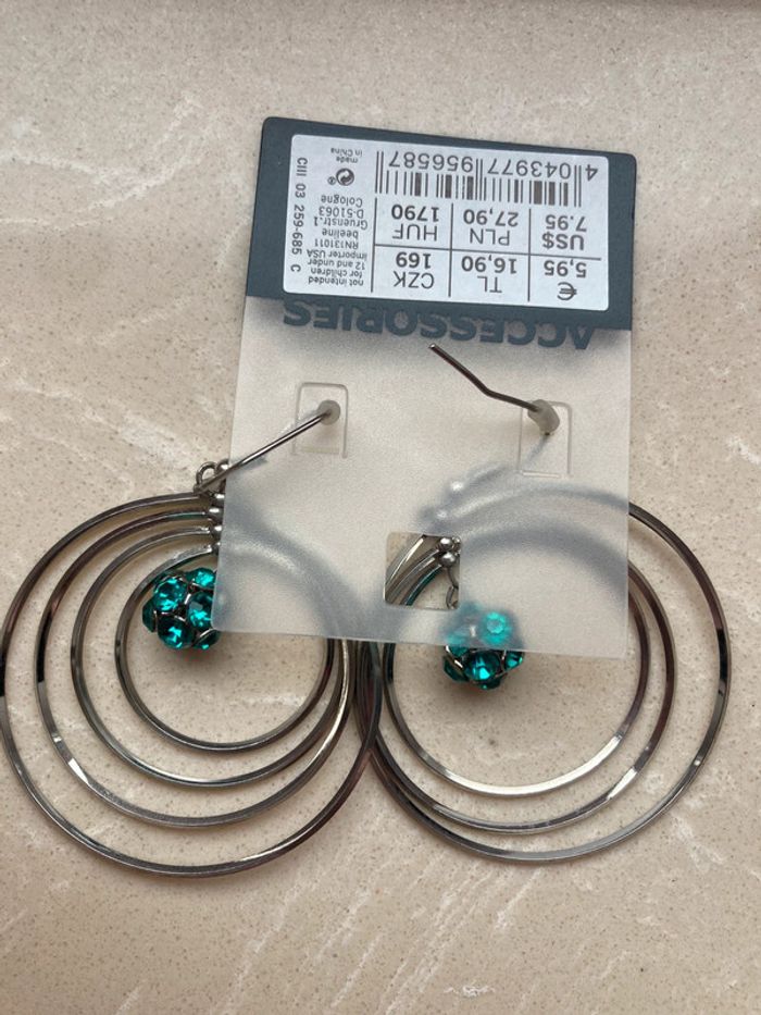 Boucle d’oreille - photo numéro 2