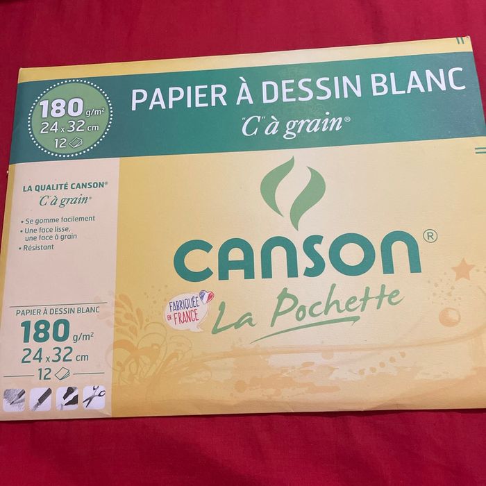 Papier à dessin blanc