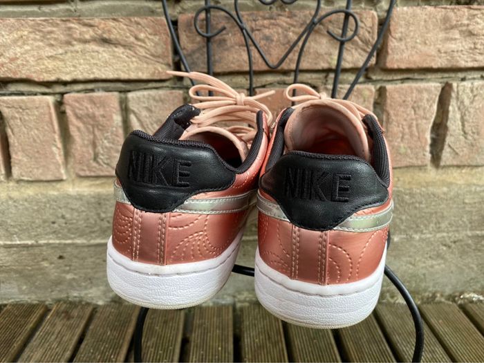 NIke Tennis Classic Metallic rose gold 🌸 Pt 40 - photo numéro 8