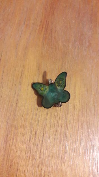 Broche papillon turquoise