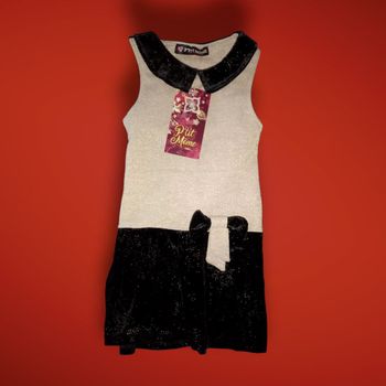 Robe neuve paillettes fêtes fille 3 ans
