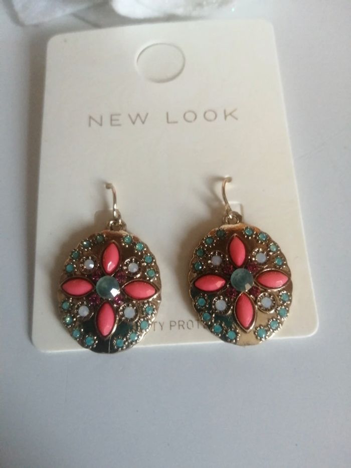🌸Boucles dormeuses colorées chic "New Look" 🌸