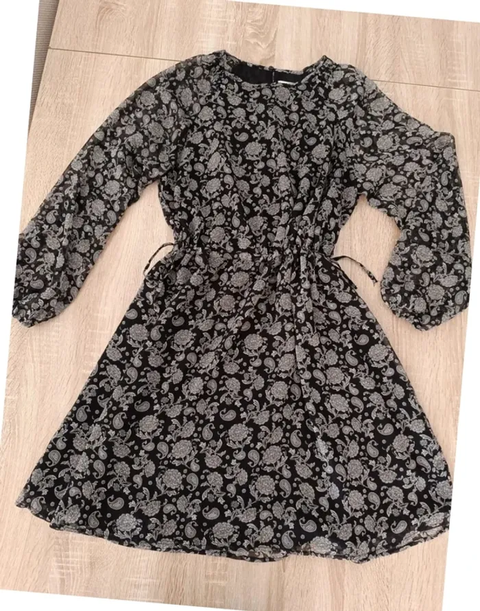 Magnifique robe Marque Mango Taille M
