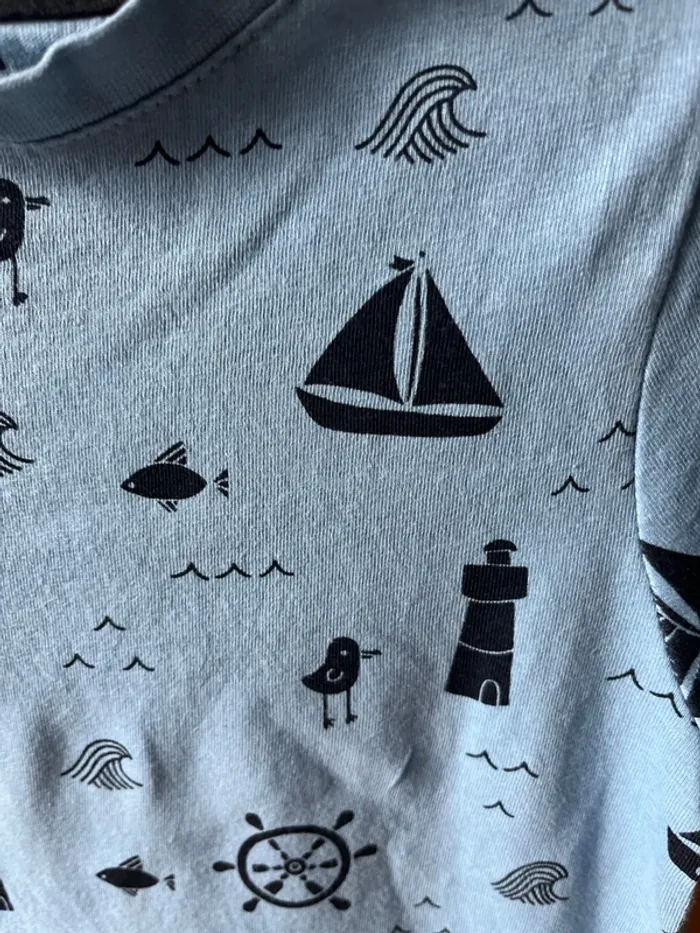 T-shirt bleu - photo numéro 2