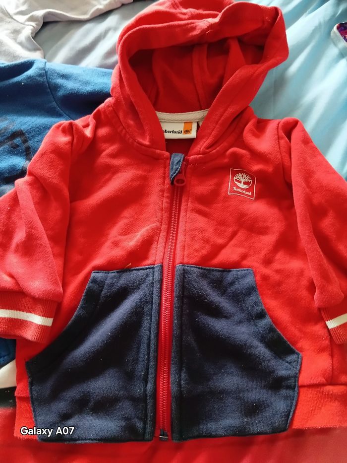 4/5 ensemble de jogging Timberland et trois cadeaux - photo numéro 6