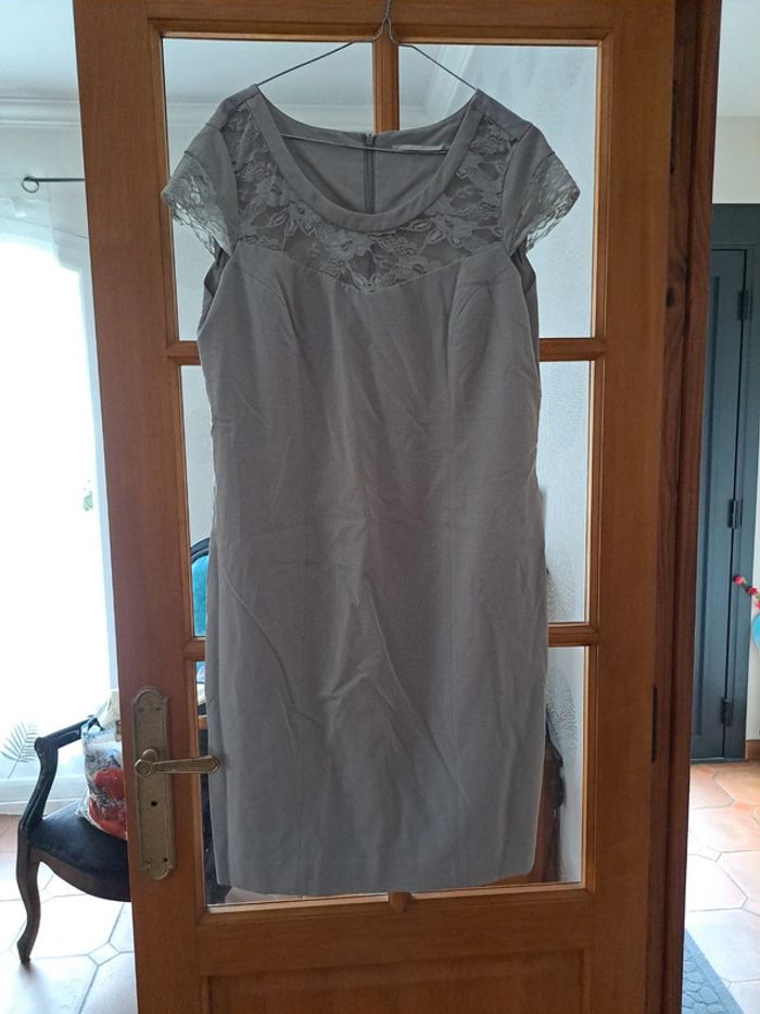 robe grise
