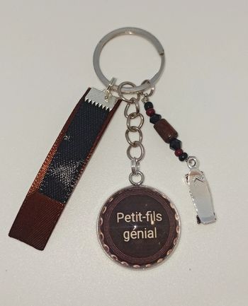 Cadeau petit fils, porte clé message " petit fils génial "