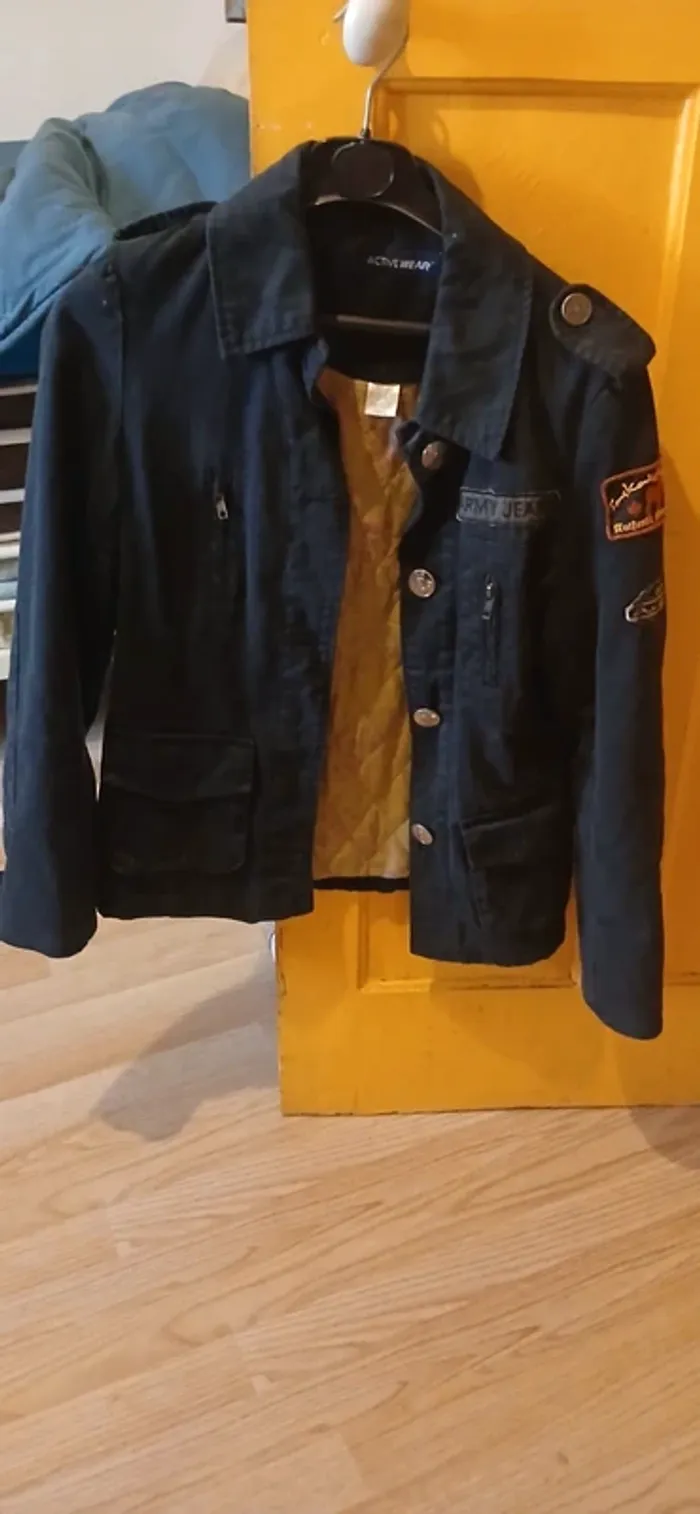 Blouson noir - photo numéro 3