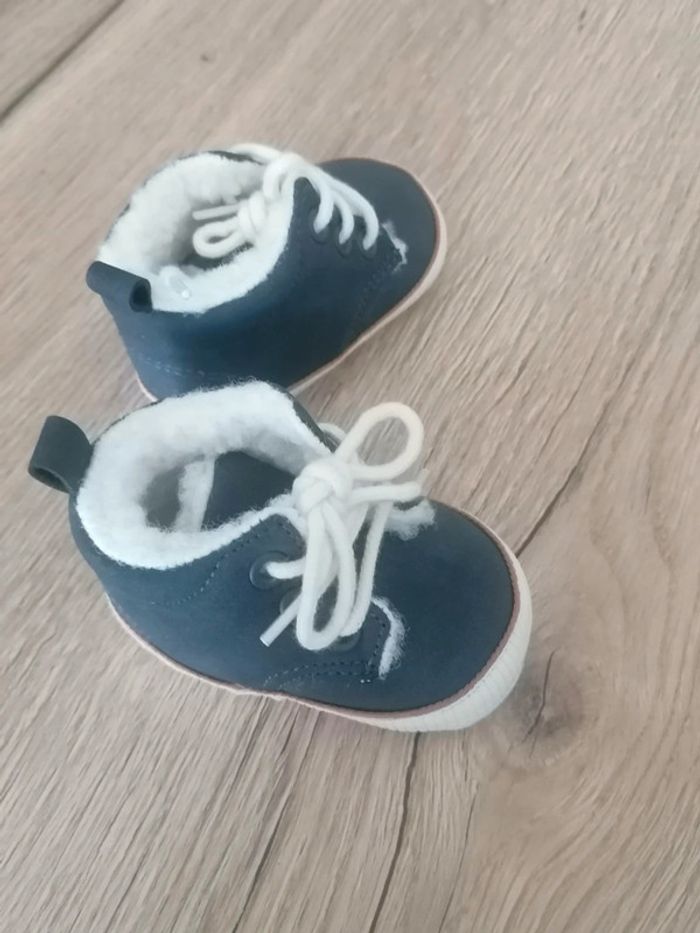 Tennis moumoute 0 3 mois - photo numéro 3