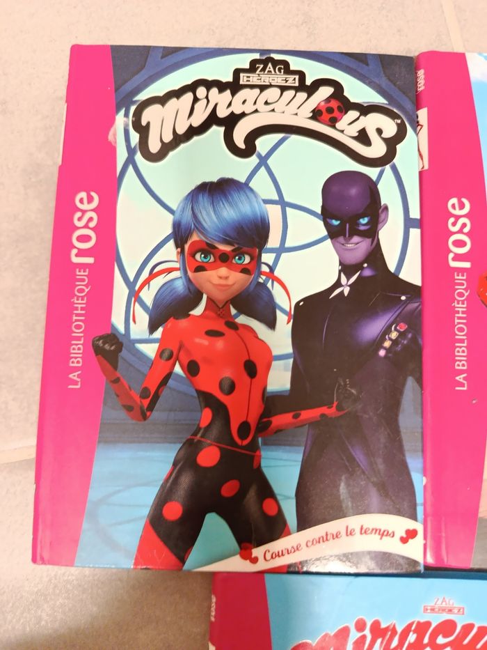 Lots livre miraculous - photo numéro 2