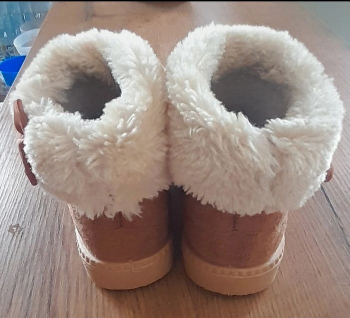 3 paires de chaussures fille. - photo numéro 3