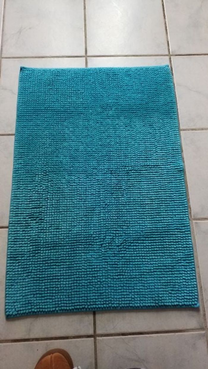 Tapis de salle de bain très bon état