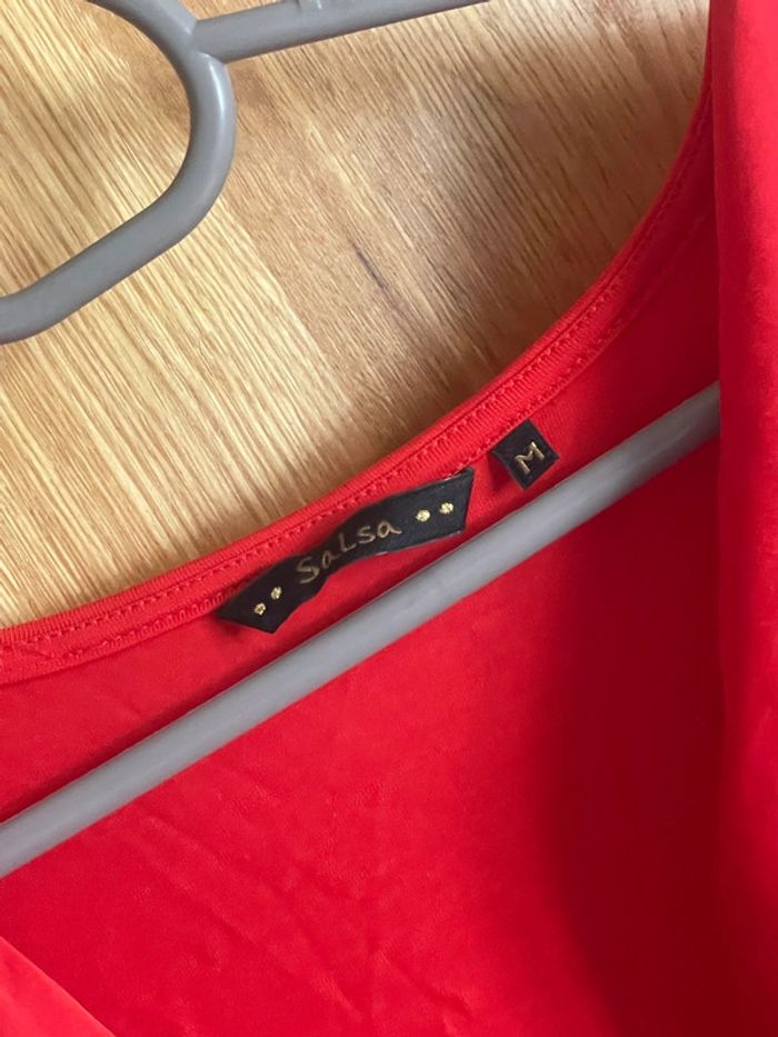 Robe rouge moulante - photo numéro 3