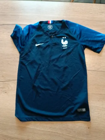 T-shirt de foot Mbappé garçon 12 ans
