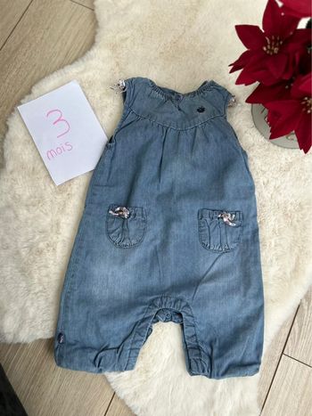 Combinaison en jean obaibi ~ 3 mois