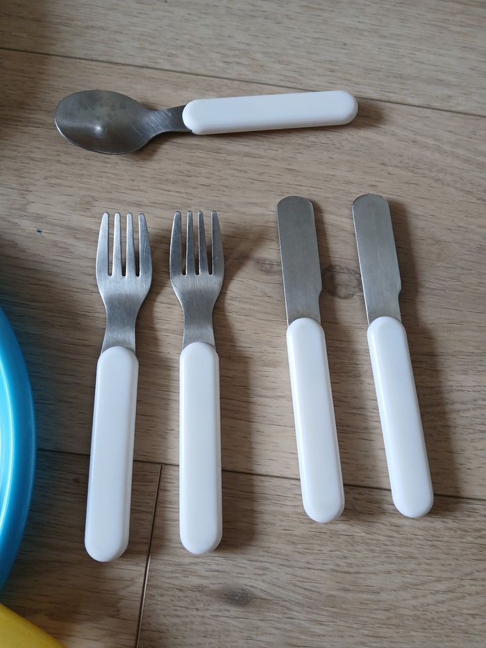 Lot vaisselle bébé Tupperware - photo numéro 4