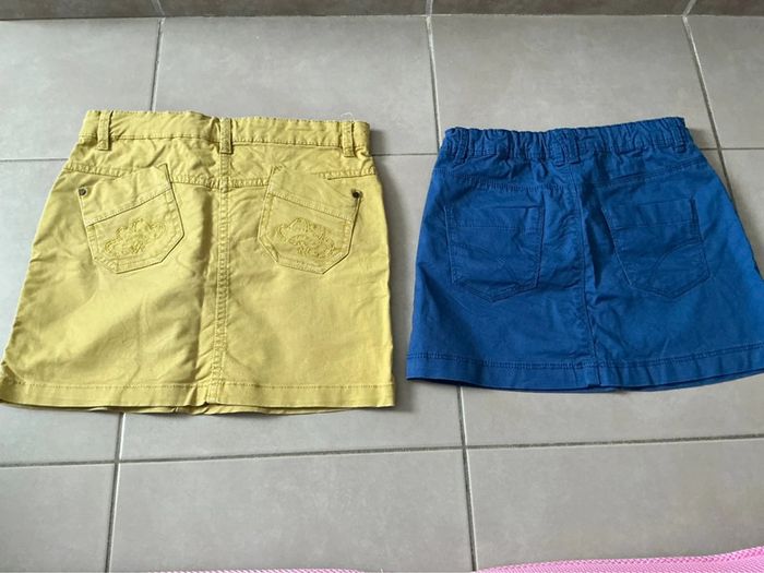 Lots 2 jupes 10 ans - photo numéro 2