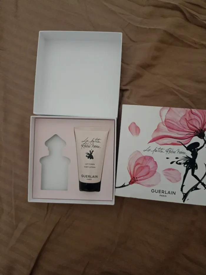 Lait pour le corps La petite robe noire - photo numéro 2