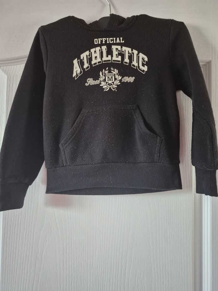 Lot de pulls / vestes 6ans - photo numéro 3