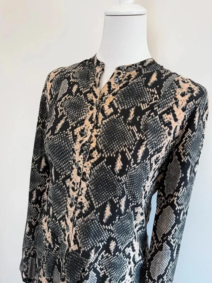 Robe en soie Boss Orange léopard femme taille 38 comme neuve - photo numéro 3