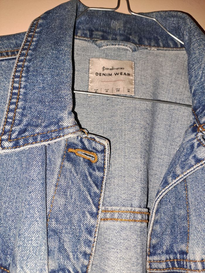 Veste en jean stradivarius taille m - photo numéro 2
