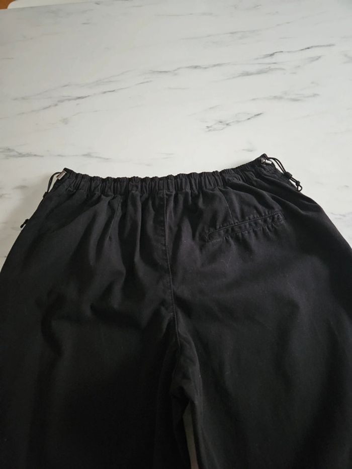 Bershka pantalon noir parachute taille XL - photo numéro 4
