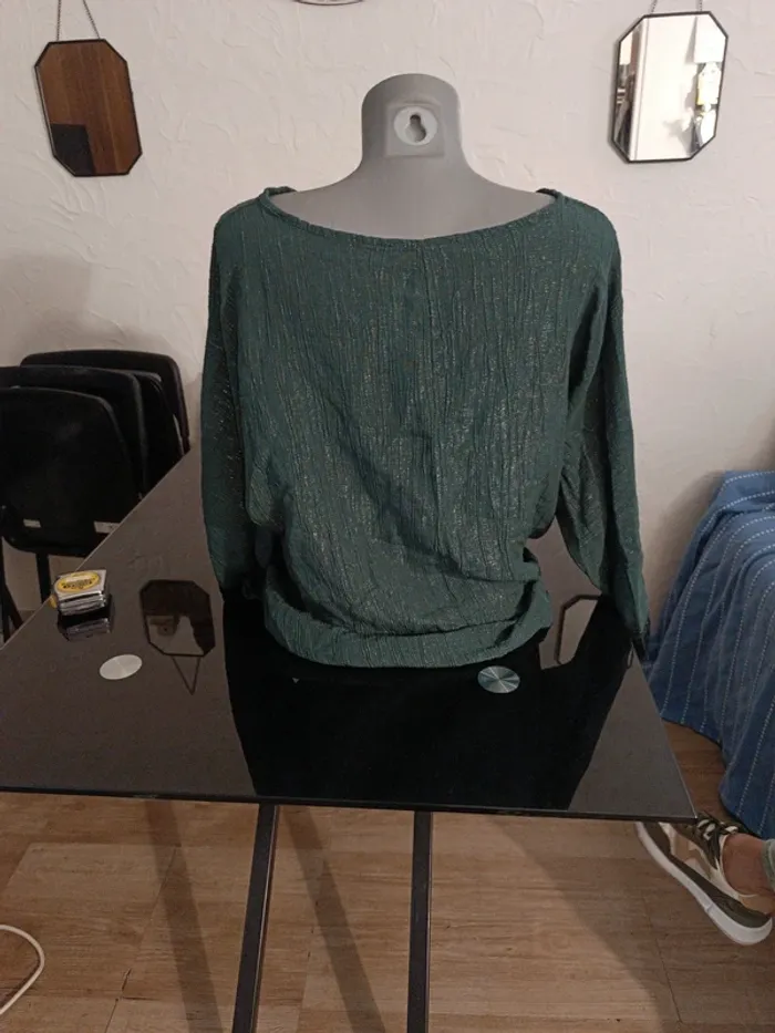 Joli blouse verte - photo numéro 2