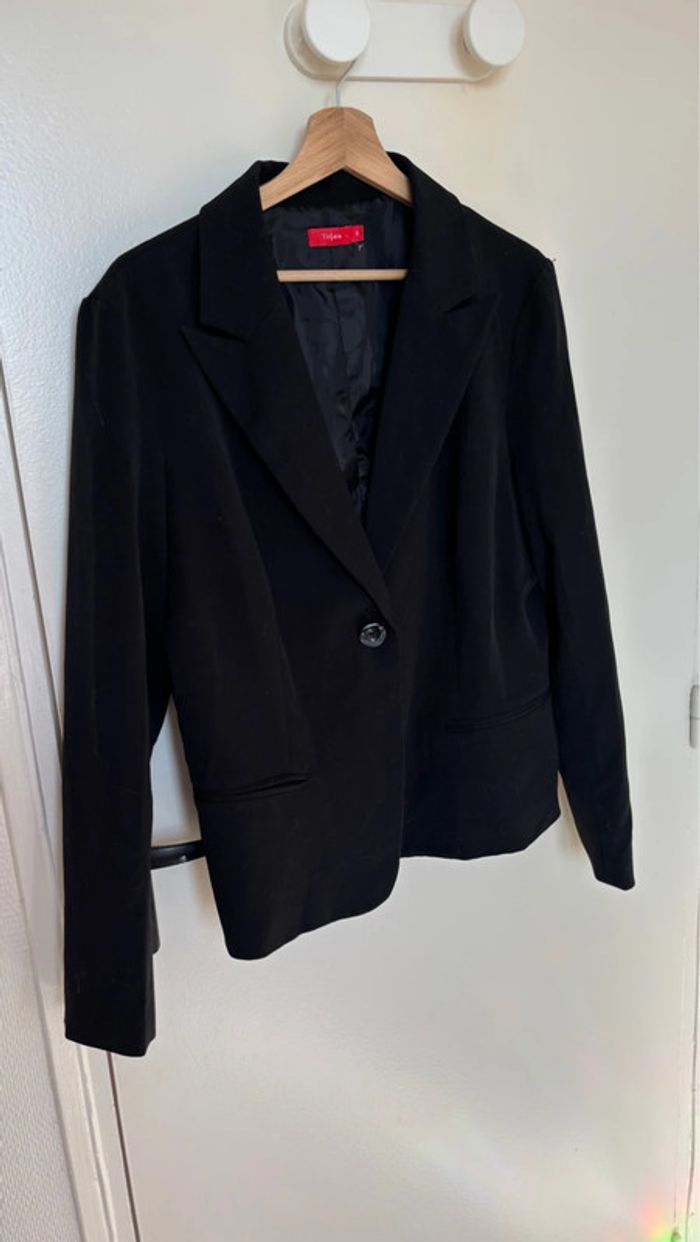 Veste de blazer noir taille 44 en bon état