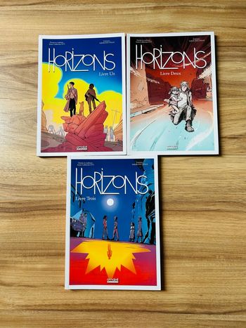 Lot de 3 bandes dessinées «Horizons Tome 1-2-3» Omaké Books