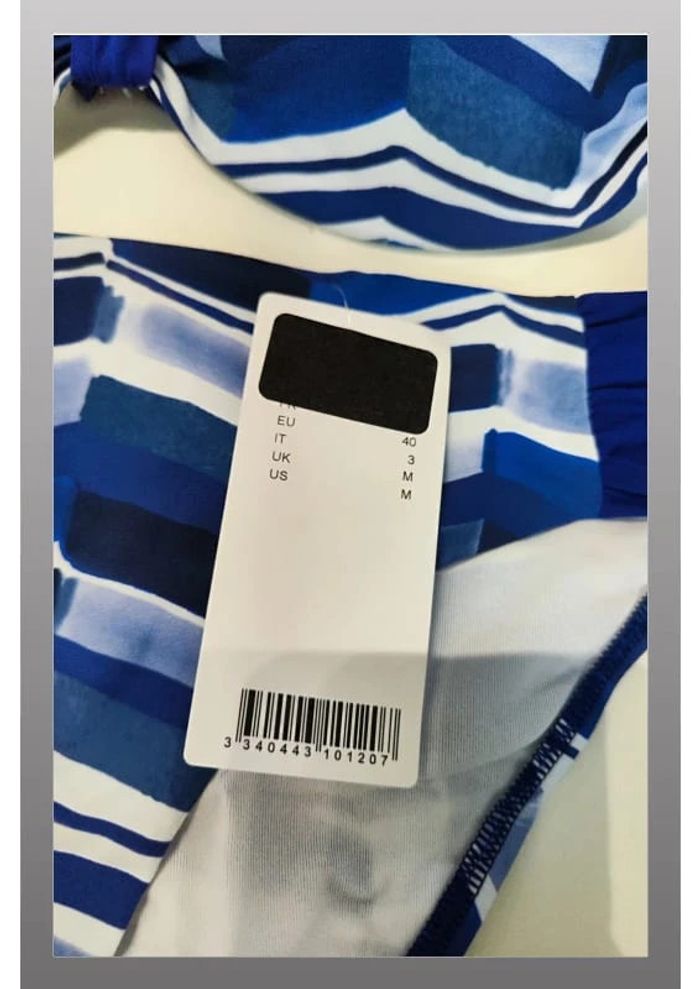 Maillot de bain deux pièces bleu et blanc Chantelle Taille bas 42 Taille haut 95D - photo numéro 2