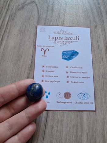Lapis lazili avec sa fiche bienfaits