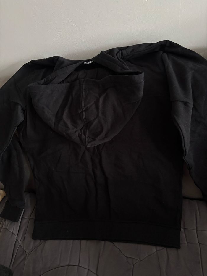 Sweat jeune homme à capuche