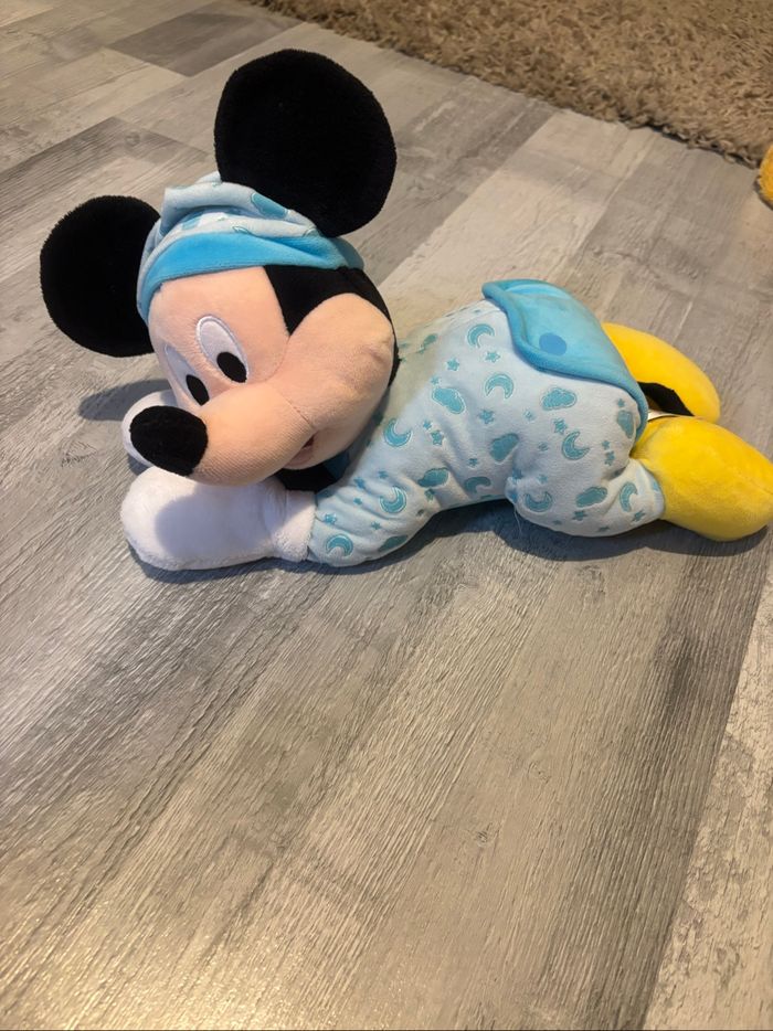 Peluche Mickey phosphorescente
