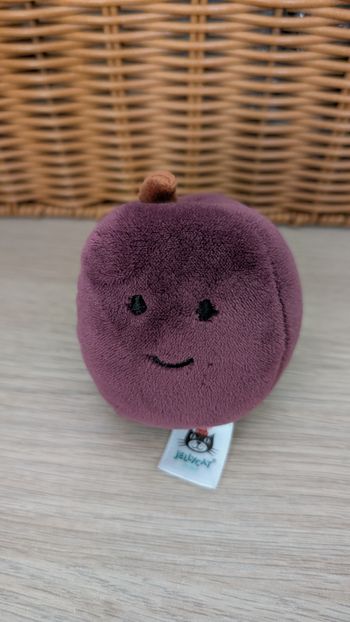 Petite peluche prune Plum Jellycat
