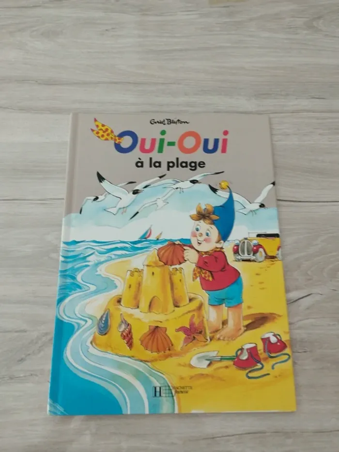 Oui-Oui à la plage