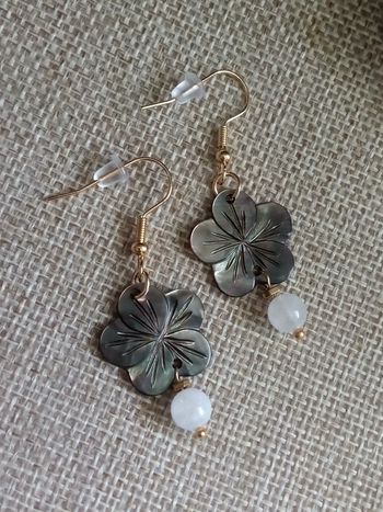 Boucles d'oreilles bohèmes n'acre et pierres de lune