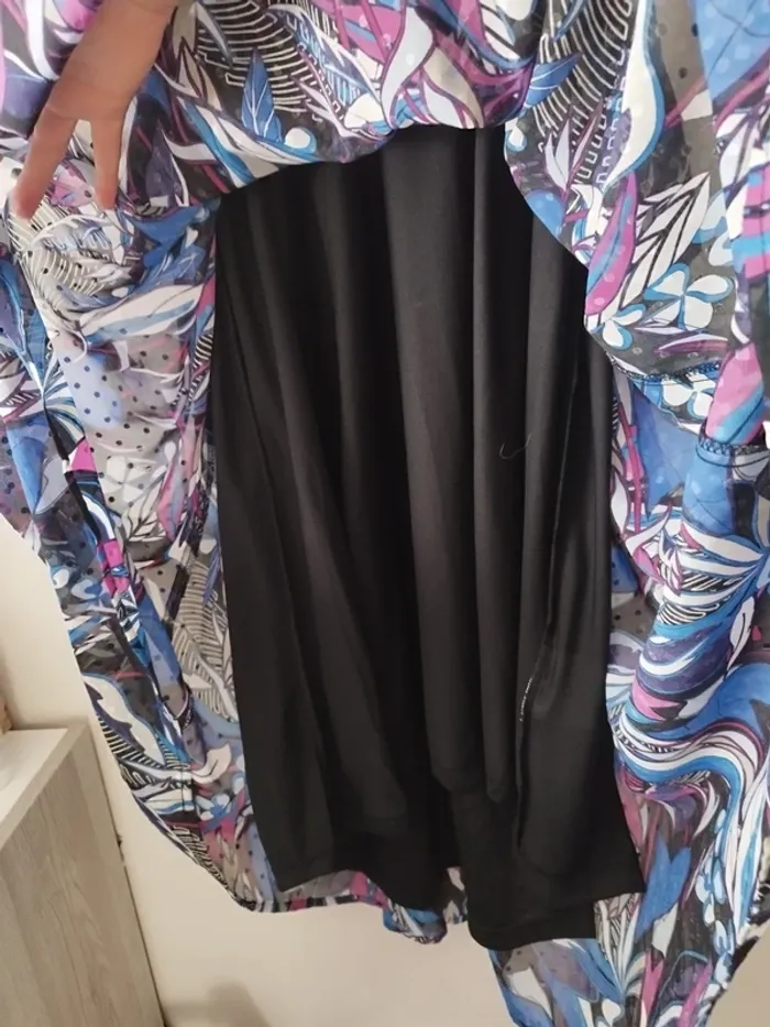 Jolie robe longue femme neuve - photo numéro 4