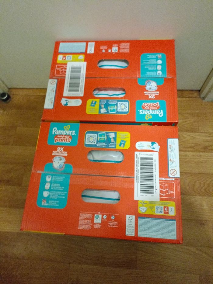 Lot de couches Pampers pants taille 6 - photo numéro 3