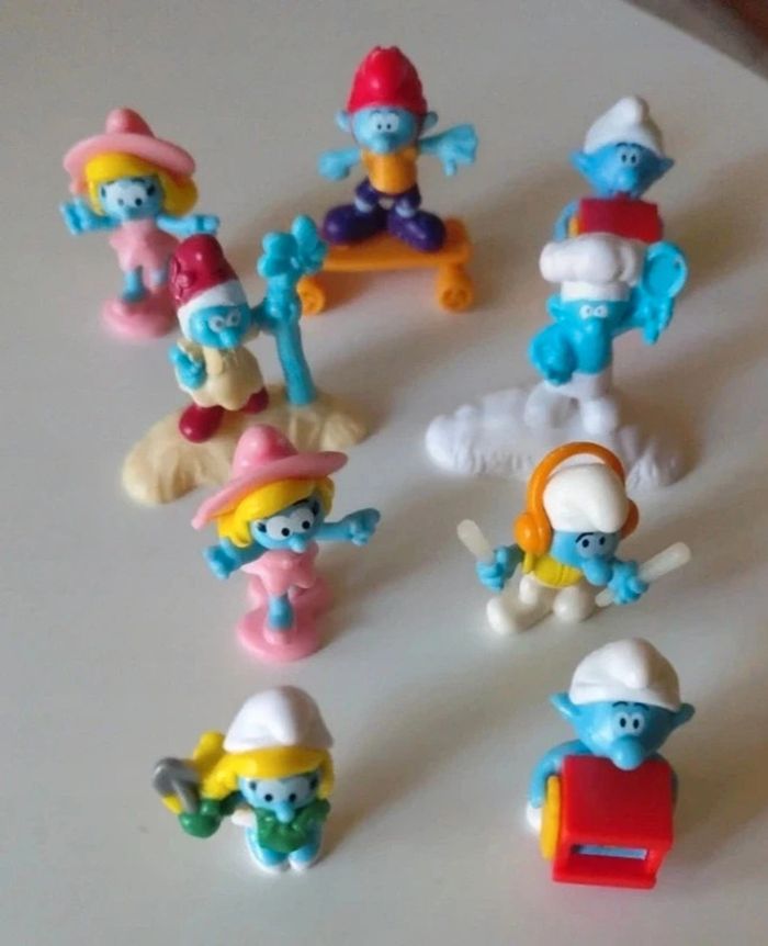 Jouet kinder vintage Schtroumpfs - photo numéro 2