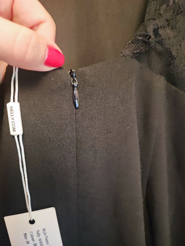 Robe longue noire - photo numéro 6