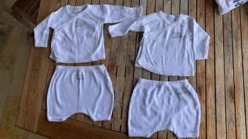 Lot de 2 ensembles shorty/t-shirt - 1 mois