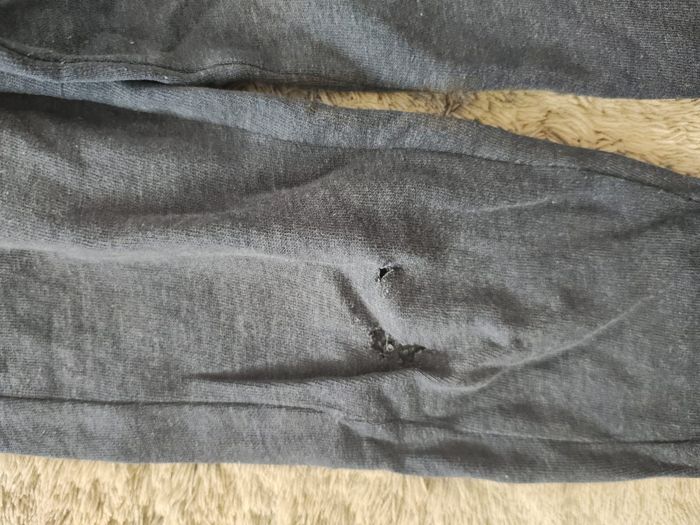 2 pantalons taille 4 ans - photo numéro 3