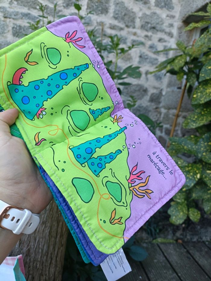 Livre tissu pour bébé le monstre - photo numéro 6