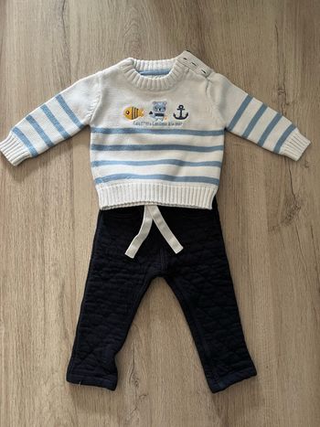 Lot de 2 pulls et 1 pantalon