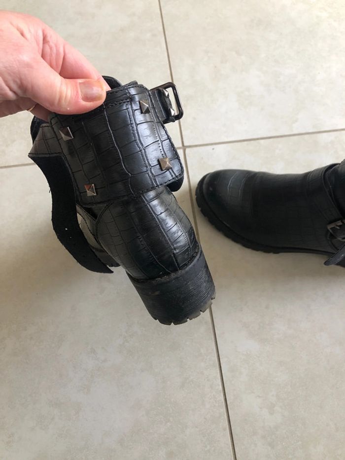 Bottines effet croco 🐊 - photo numéro 2