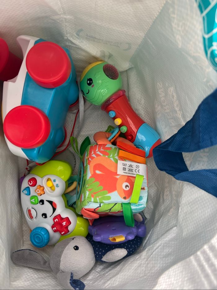 Lot de jouets bébé - photo numéro 2