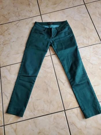 Jean skinny vert taille 34 place du jour